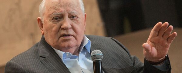 Презентация книги М. Горбачева Остаюсь оптимистом в Московском доме книги - Sputnik Литва