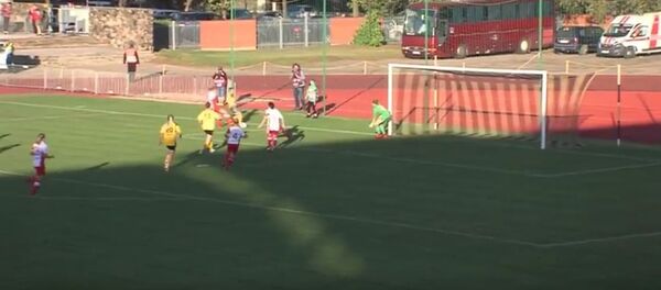 Футболистки Гинтры проиграли в первом матче 1/16 Лиги чемпионов - Sputnik Литва