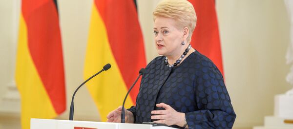 Президент Литвы Даля Грибаускайте на встрече с канцлером Германии Ангелой Меркель, 14 сентября 2018 года - Sputnik Литва