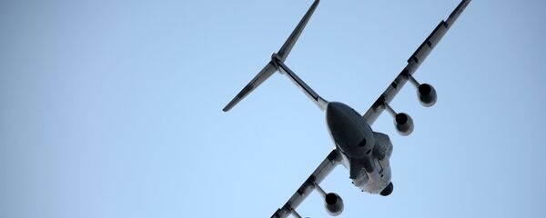 Тренировочные полеты участников авиасалона МАКС-2013 Тренировочные полеты участников авиасалона МАКС-2013 - Sputnik Lietuva