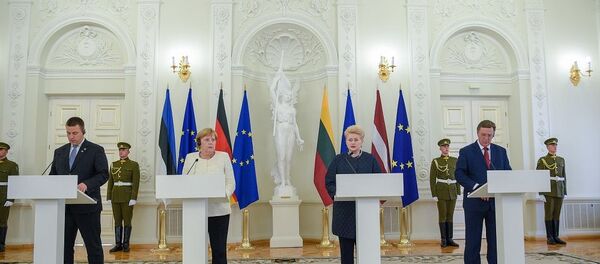 Ангела Меркель на встрече с Далей Грибаускайте и премьерами стран Балтии Ангела Меркель на встрече с Далей Грибаускайте и премьерами стран Балтии - Sputnik Lietuva