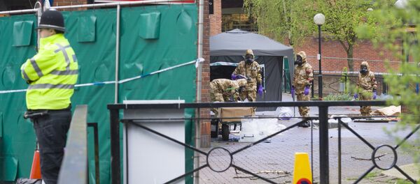 В Солсбери приступили к очистке связанных с отравлением Скрипалей мест В Солсбери приступили к очистке связанных с отравлением Скрипалей мест - Sputnik Lietuva