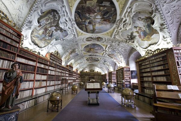 Библиотека Страговского монастыря в Праге - Sputnik Lietuva