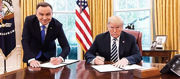 Встреча президентов США и Польши Дональда Трампа и Анджея Дуды - Sputnik Литва