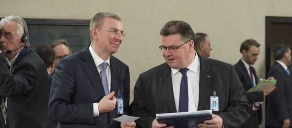 Министр иностранных дел Латвии Эдгарс Ринкевичс и министр иностранных дел Литвы Линас Линкявичюс Министр иностранных дел Латвии Эдгарс Ринкевичс и министр иностранных дел Литвы Линас Линкявичюс - Sputnik Литва