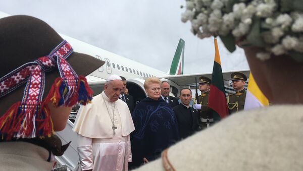 Папа римский Франциск и президент Литвы Даля Грибаускайте, 22 сентября 2018 года - Sputnik Литва