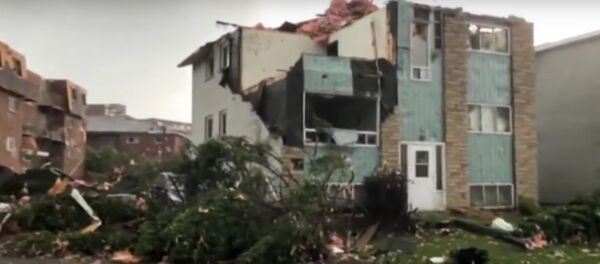 На юго-восток Канады обрушился сильнейший торнадо - Sputnik Литва