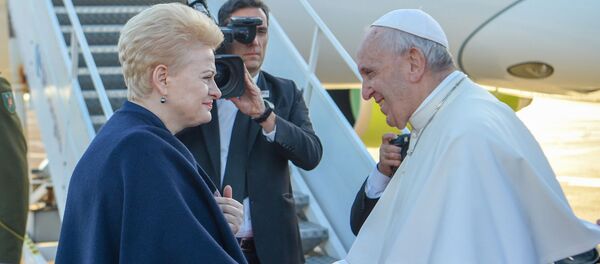 Popiežius Pranciškas ir Dalia Grybauskaitė Popiežius Pranciškas ir Dalia Grybauskaitė - Sputnik Lietuva