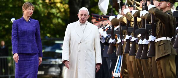 Папа Римский Франциск и президент Эстонии Керсти Кальюлайд  - Sputnik Литва