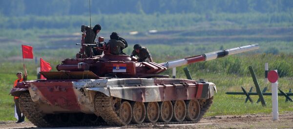 Команда армии Сербии на Танковом биатлоне. Архивное фото - Sputnik Литва