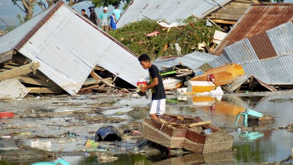 Žemės drebėjimas ir cunamio pasekmės Sulavesio saloje Indonezijoje - Sputnik Lietuva