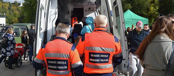 Работники скорой помощи в Литве, архивное фото Работники скорой помощи в Литве, архивное фото - Sputnik Литва