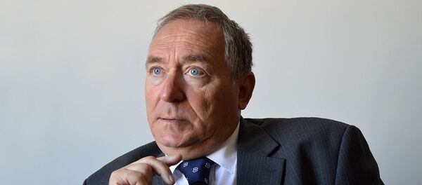 Депутат Вильнюсского городского совета самоуправления Рафаэль Муксинов Депутат Вильнюсского городского совета самоуправления Рафаэль Муксинов - Sputnik Литва