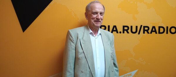 Александр Иосифович  Вавилов профессор Дипломатической академии МИД России, доктор исторических наук        - Sputnik Литва