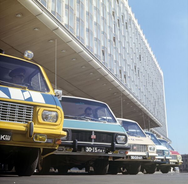 Legendiniai RAF mikroautobusai grįš į Latvijos kelius Legendiniai RAF mikroautobusai grįš į Latvijos kelius - Sputnik Lietuva