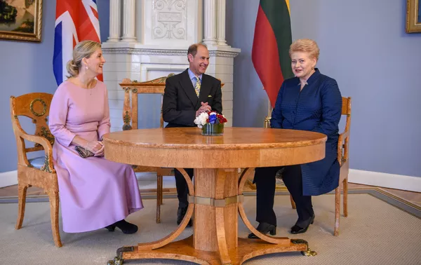 Grybauskaitė su princu Edvardu aptarė iš Rytų patiriamą grėsmę Grybauskaitė su princu Edvardu aptarė iš Rytų patiriamą grėsmę - Sputnik Lietuva
