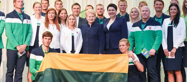 Президент Литвы Даля Грибаускайте принимает участие в церемонии проводов олимпийской сборной - Sputnik Литва