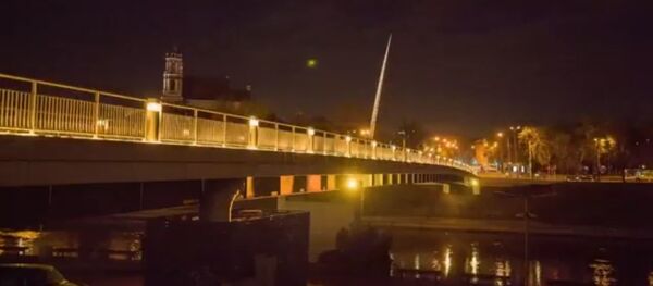 Мосты Вильнюса окрасились в цвета флага Армении в честь 2800-летия Еревана - Sputnik Литва