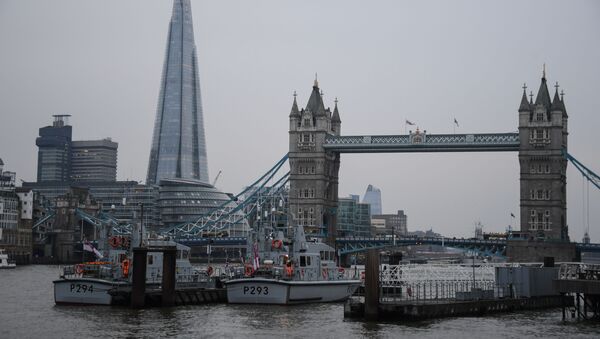 Самый высокий небоскреб Лондона The Shard (Осколок) и Тауэрский мост - Sputnik Lietuva