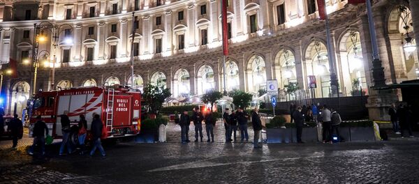 Болельщики ЦСКА пострадали при обрушении эскалатора метро в Риме - Sputnik Литва