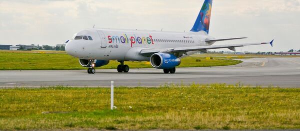 Самолет компании Small Planet Airlines - Sputnik Литва