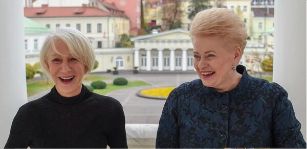 Президент Литвы Даля Грибаускайте и британская актриса Хелен Миррен - Sputnik Литва