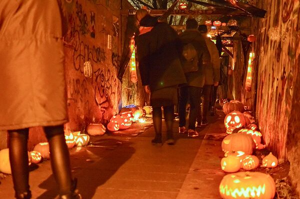 Празднование Хэллоуина в Вильнюсе - Sputnik Литва
