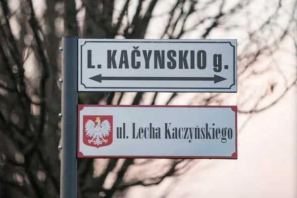 Vilniuje iškilmingai atidaryta Lecho Kačynskio gatvė