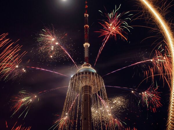 Вильнюсская телебашня может остаться без вращающегося ресторана - Sputnik Литва