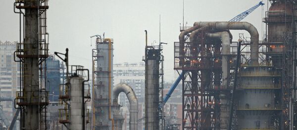 Московский нефтеперерабатывающий завод (НПЗ) Московский нефтеперерабатывающий завод (НПЗ) - Sputnik Lietuva