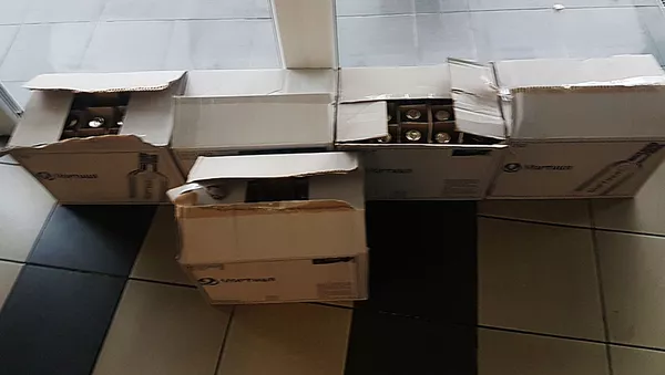 Latvis bandė įvežti į Lietuvą 100 butelių degtinės - Sputnik Lietuva