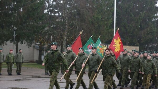 Сухопутный войска начали марш в честь столетия литовской армии - Sputnik Lietuva