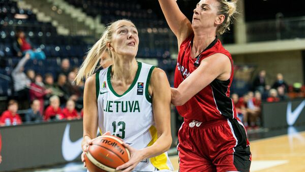 Отборочный турнир чемпионата Европы-2019 по баскетболу среди женских команд, играют Литва - Албания, 21ноября 2018 года - Sputnik Литва