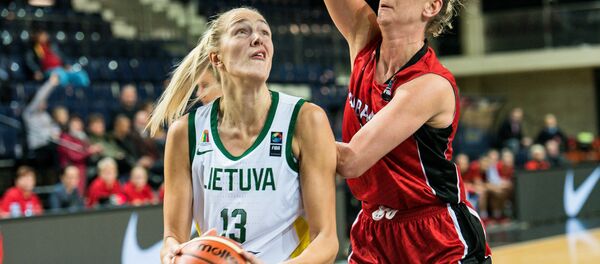 Отборочный турнир чемпионата Европы-2019 по баскетболу среди женских команд, играют Литва - Албания, 21ноября 2018 года - Sputnik Литва