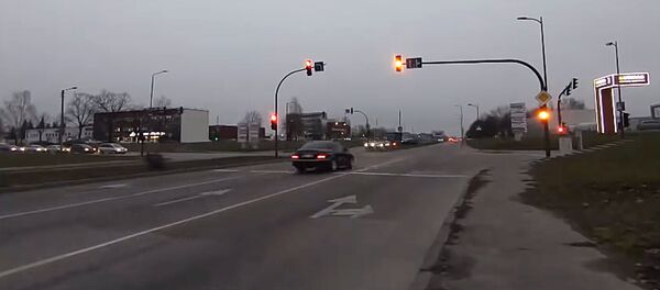 Каунасские полицейские выяснили, как часто автомобилисты нарушают ПДД Каунасские полицейские выяснили, как часто автомобилисты нарушают ПДД - Sputnik Lietuva