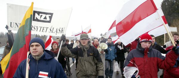 Флаги Литвы и Польши, архивное фото - Sputnik Литва