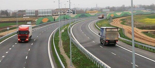 Via baltica между Каунасом и Мариямполе Via baltica между Каунасом и Мариямполе - Sputnik Литва