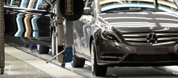 Завод Mercedes-Benz в Германии, архивное фото Завод Mercedes-Benz в Германии, архивное фото - Sputnik Литва
