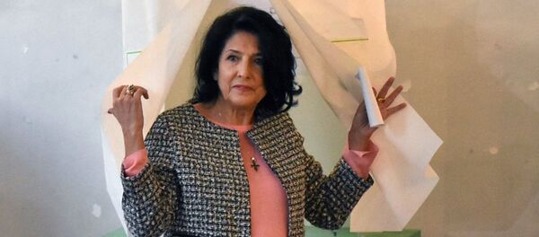 Независимый кандидат на пост президента Грузии Саломе Зурабишвили - Sputnik Литва