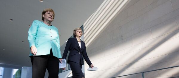 Канцлер Германии Ангела Меркель и премьер-министр Британии Тереза Мэй - Sputnik Lietuva