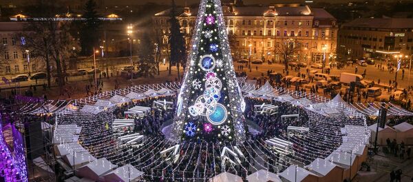 Рождественская елка в Вильнюсе Рождественская елка в Вильнюсе - Sputnik Lietuva