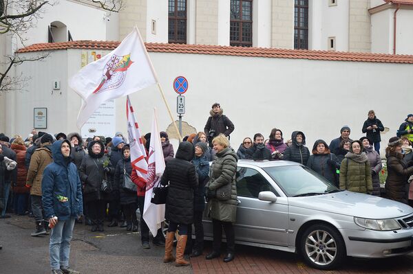 В Вильнюсе прошла массовая акция солидарности с бастующими учителями “Последний звонок”  - Sputnik Lietuva
