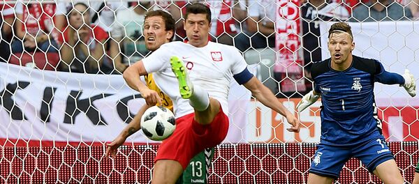 Голкипер сборной Литвы по футболу Джунас Барткус - Sputnik Литва