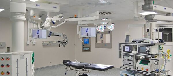 Интегрированная операционная в Каунасской отоларингологической клинике - Sputnik Литва