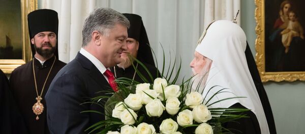 Президент Украины Петр Порошенко провел встречу с архиереями УПЦ - Sputnik Литва