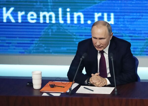 Pasaulio valdymas, ginkluotė ir sveikata — Putino spaudos konferencija Pasaulio valdymas, ginkluotė ir sveikata — Putino spaudos konferencija - Sputnik Lietuva