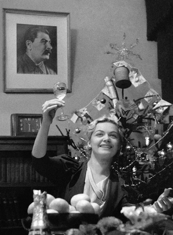 Žvaigždėtas dangus: fantastinis Maskvos pertvarkymas prieš Naujuosius metus Žvaigždėtas dangus: fantastinis Maskvos pertvarkymas prieš Naujuosius metus - Sputnik Lietuva