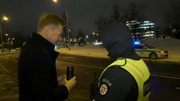 Мэр Вильнюса приготовил для полиции кофе - Sputnik Литва