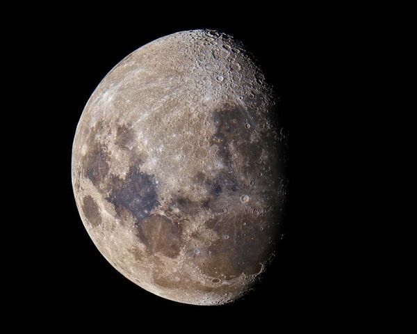 Скрытые цвета Луны, автор Craig Semple. Победа в категории Солнечная система - Sputnik Литва