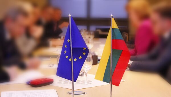 Флажки ЕС и Литвы, архивное фото - Sputnik Литва